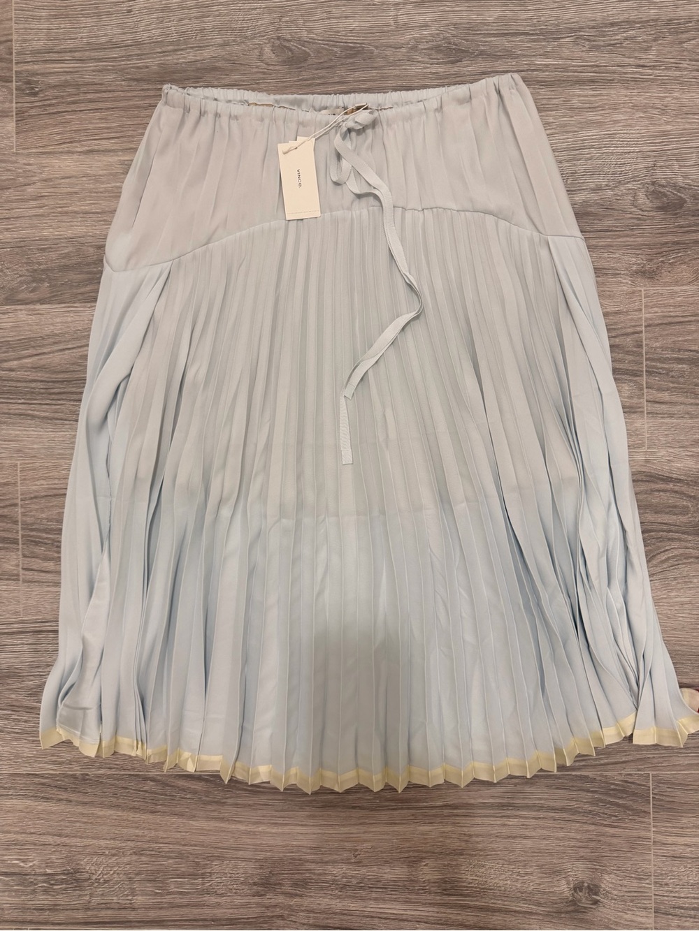 NWT Vince Pleated Midi Skirt in Light Blue with pockets Retails $448 Size XL - Picture 5 of 10